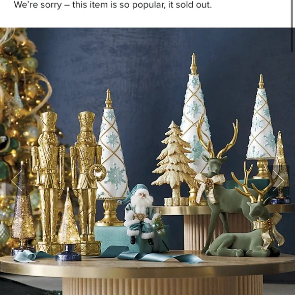 FRONTGATE SET of GILDED NUTCRACKERS - Picture 5 of 10